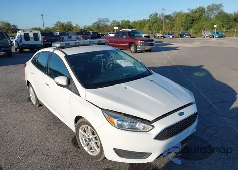 2016 Ford Focus Se z USA, uszkodzony, nr VIN 1FADP3F26GL304567